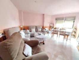 Apartamento de 4 Dormitorios en el Centro de Estepona con Piscina y Terraza photo 0