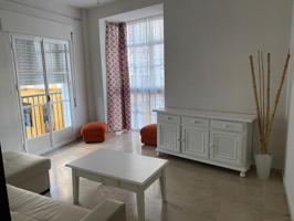 SE ALQUILA PISO EN SANTO CRISTO LARGA TEMPORADA 700€ photo 0