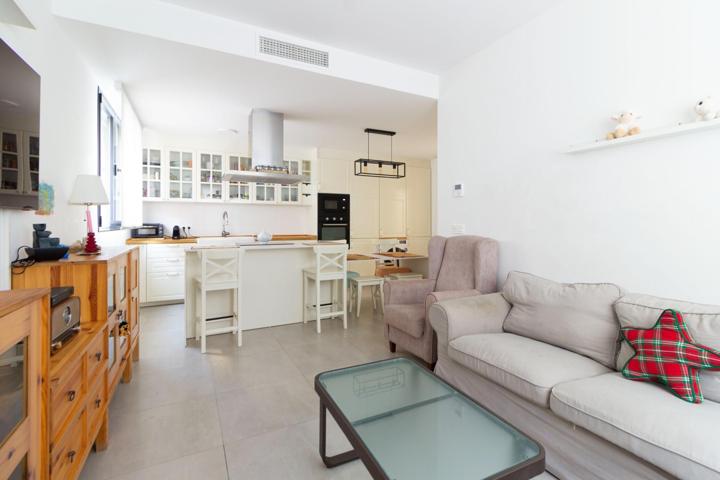 Vivienda en venta en Cádiz junto al Paseo Marítimo de la Bahía. photo 0