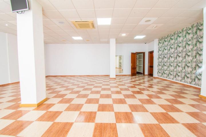 ¡EXCELENTE LOCAL COMERCIAL EN VENTA EN PLENO CENTRO DE MEDINA SIDONIA! photo 0