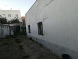 Casa muy cerca del Centro con parcela para reformar . photo 0