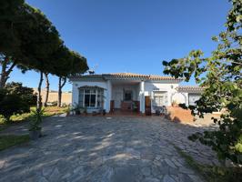 CHALET INDIVISO EN LA ZONA DE LA BARROSA photo 0