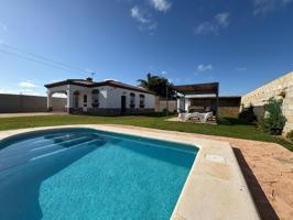 ESTUPENDO CHALET INDIVISO CON PISCINA EN ZONA PAGO MELILLA photo 0