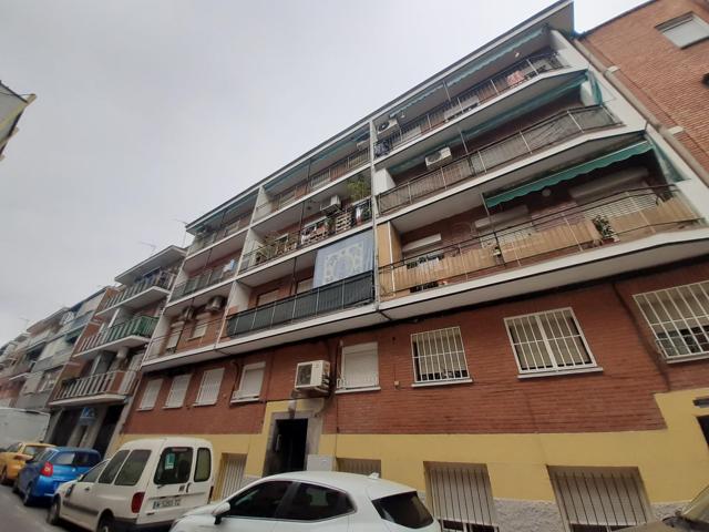 Piso En venta en Calle Ignacio Santos Vinuelas, Villaverde, Madrid photo 0