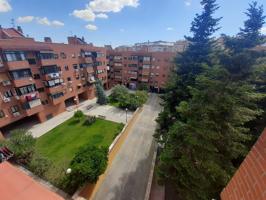 Piso En venta en Calle Del Consenso, Villaverde, Madrid photo 0