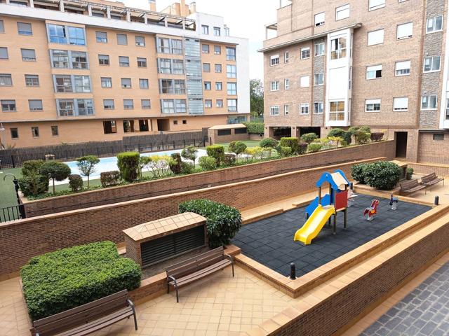 Piso En venta en Calle Cardenal Tavera, Hortaleza, Madrid photo 0