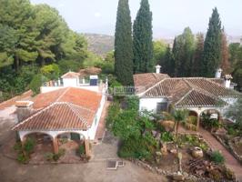PRECIOSA FINCA EN VENTA EN ALHAURIN EL GRANDE, CON DOS VIVIENDAS Y UN TERRENO DE 9.000 M2 CON ÁRBOLES FRUTALES. photo 0