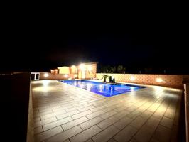 Exquisita finca con amplio chalet y establos para caballos en Tortosa 🐴🏡 photo 0