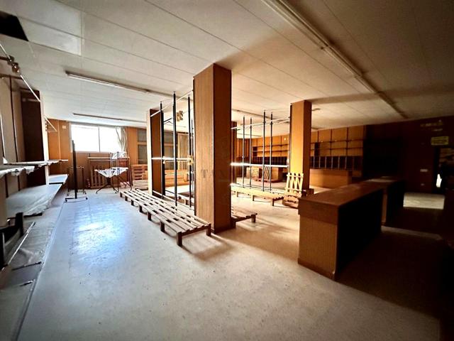 ¿Buscas un local comercial versátil y bien ubicado? ¡Esta es tu oportunidad! photo 0