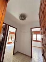 CASA EN VENTA EN ROQUETES ESQUINERA Y MUY LUMINOSA photo 0