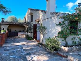 Casa rústica con terreno de cultivo de olivos photo 0