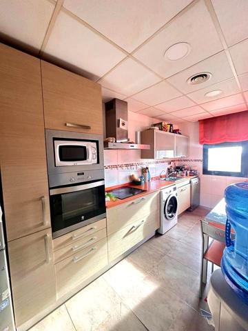 Piso Exterior con Parking y Trastero, tu nuevo hogar en L&#x27;Aldea.!!! photo 0