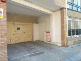 Garaje en venta en Calle d'Àngel Guimerà, Ponent, Reus photo 0