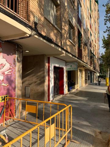 Oficina En venta en Avda Països Catalans, Reus photo 0