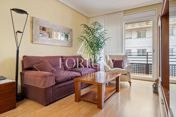 Piso En venta en Mestral, Reus photo 0