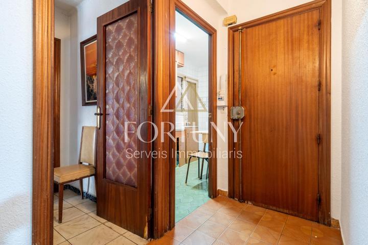 Piso En venta en Centre, Reus photo 0
