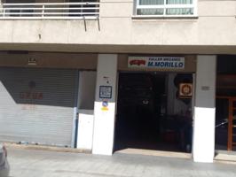 ¡Oportunidad única en el centro de Reus! Local comercial con uso de taller de coches photo 0