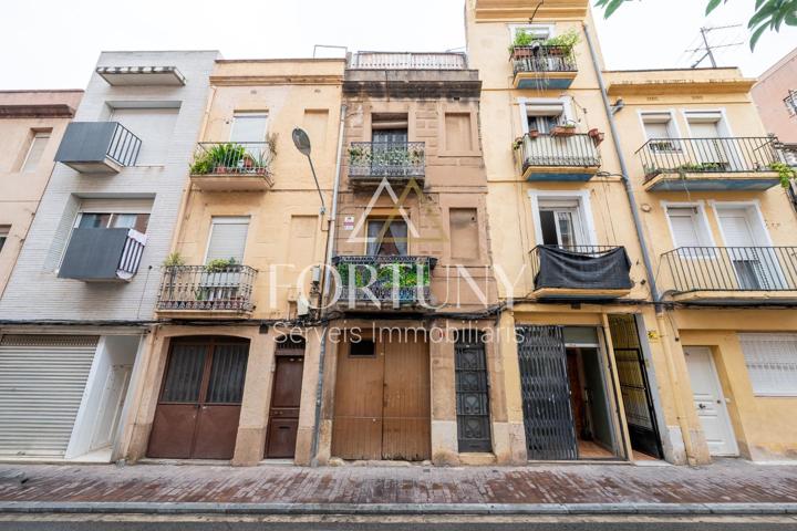 Casa Pareada a la Venta en Zona Centro de Reus photo 0