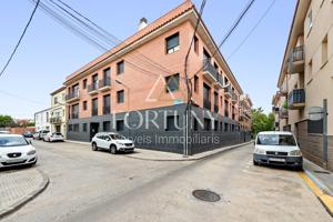 Piso en venta en Montbrio del Camp photo 0