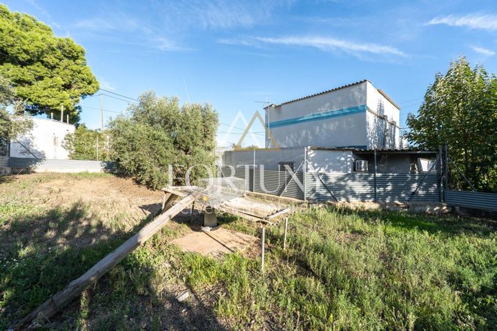 Casa con nave en venta en les Borges del Camp photo 0