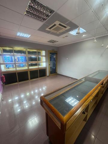 Local en alquiler en Carrer del vent photo 0