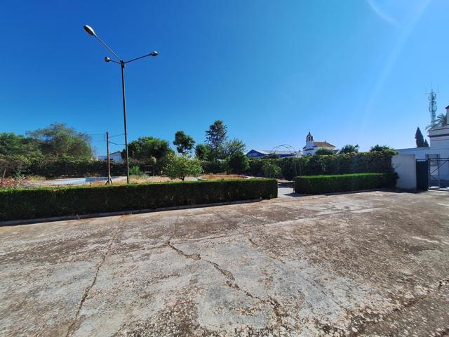 Terrenos Edificables En venta en Pueblo, Umbrete photo 0