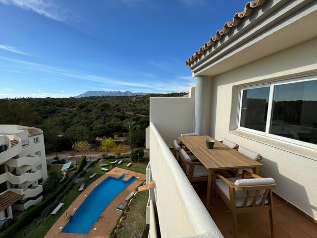  Ático En venta en Elviria, Elviria photo 0