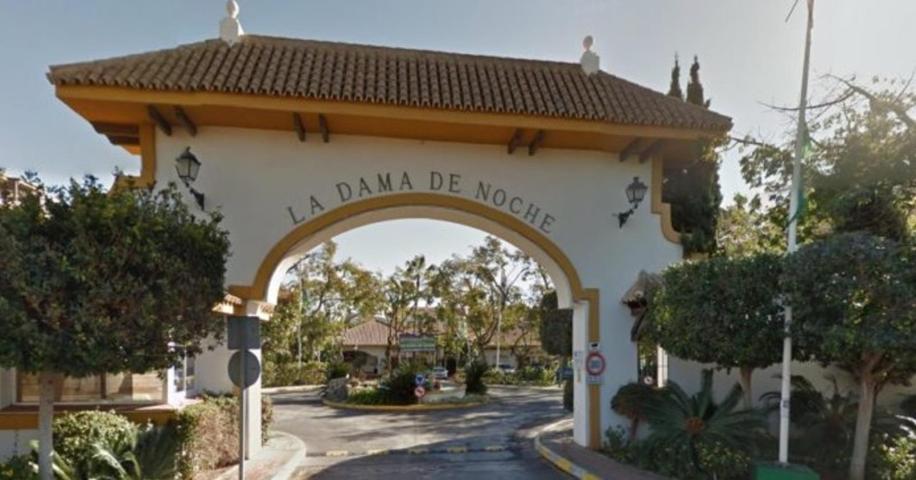 Piso En venta en La Dama De Noche-La Alzambra, Marbella photo 0