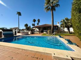 Mansión En venta en Andalucia, Sanlucar La Mayor photo 0