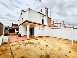Unifamiliar Pareada En venta en Andalucia, Coria Del Rio photo 0