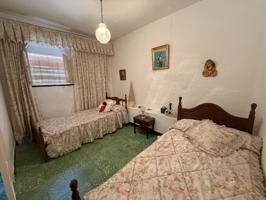 Unifamiliar Pareada En venta en Andalucia, Pilas photo 0