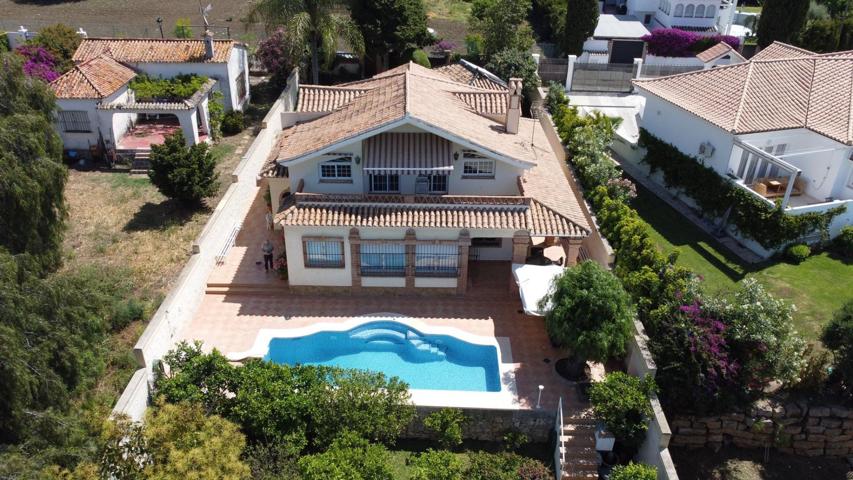 Unifamiliar En venta en Guadalmina Baja, Marbella photo 0