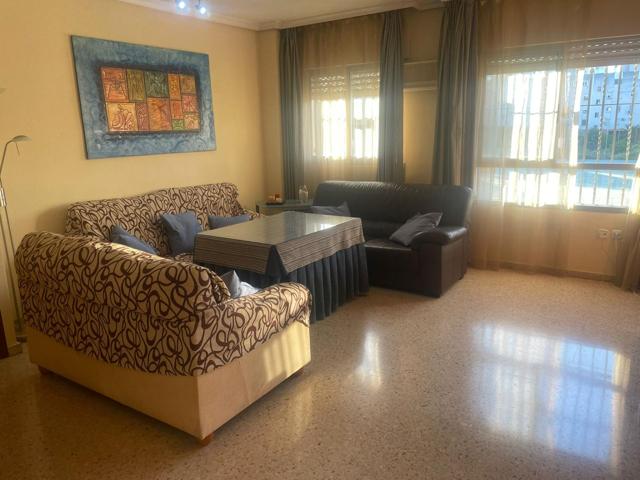 Piso En venta en Avenida De Las Ciencias, Sevilla photo 0