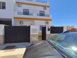 Unifamiliar Pareada En venta en Andalucia, Alcala Del Rio photo 0