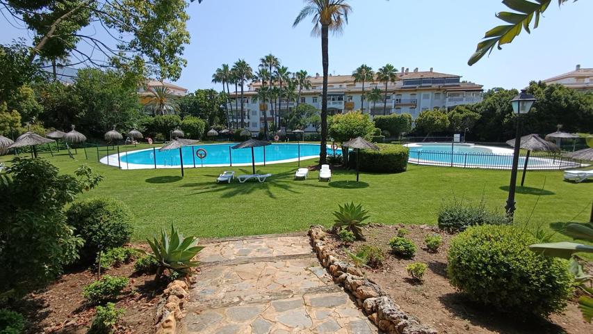 Piso En venta en La Dama De Noche-La Alzambra, Marbella photo 0