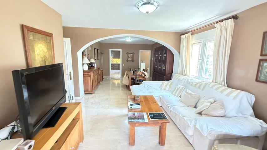 Piso En venta en Nueva Andalucía, Marbella photo 0