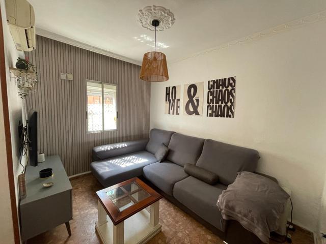 Unifamiliar Pareada En venta en Torreblanca, Sevilla photo 0