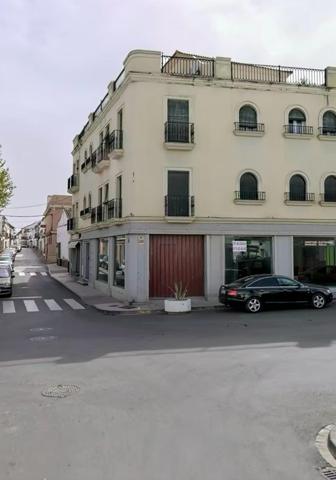 Unifamiliar Pareada En venta en Andalucia, Pilas photo 0