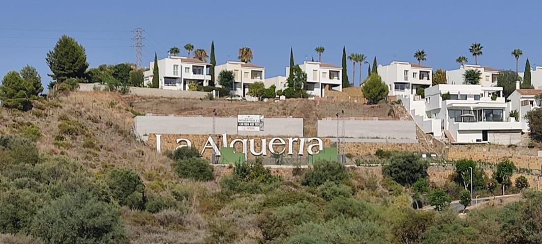 Terreno Urbanizable En venta en Alqueria, Benahavis photo 0