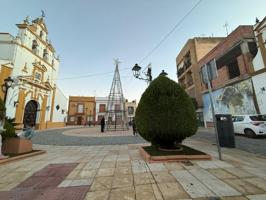 Unifamiliar Pareada En venta en Bormujos, Bormujos photo 0