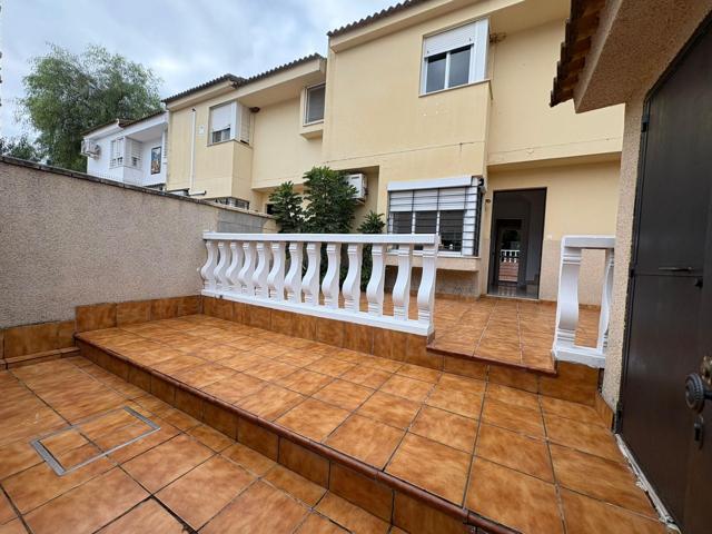 Unifamiliar Pareada En venta en Andalucia, Villanueva Del Ariscal photo 0