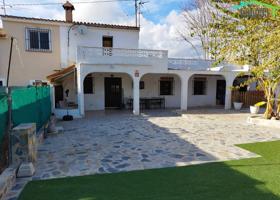 Casa con terreno en Partida Mediases, Villajoyosa, Alicante photo 0