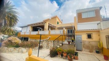 Chalet de 1000 m2 de terreno y 200 m2 de casa, Pda. Rodacucos, Villajoyosa photo 0