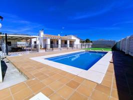 Chalet con Piscina y Gran Terreno en Partida Mediases, Villajoyosa photo 0