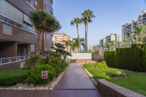 Piso a estrenar en urbanización con piscina y parking, Villajoyosa photo 0