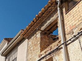 Ocasión, Casa de pueblo para reformar, originalmente de tres plantas, con acceso por dos calles en Mas de Barberans (Tarragona) photo 0