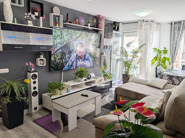 Piso en venta de 3 habitaciones y 2 baños, de 73 m² en Ulldecona (Tarragona). photo 0