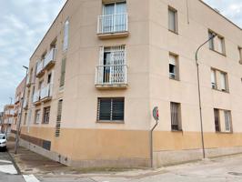Piso esquinero de 3 habitaciones y 2 baños en Ulldecona (Tarragona). photo 0