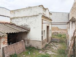 Patio urbano de 129m² con almacén de 15m²y pozo de agua, en Ulldecona (Tarragona). photo 0