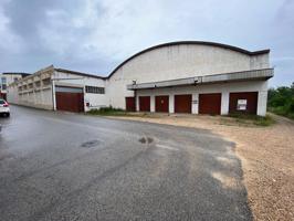 Nave industrial de 8.602m² situada en la localidad de La Sénia, en la provincia de Tarragona. photo 0